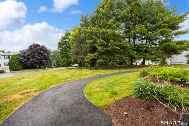 30 Rockledge Loop 30, Torrington, CT 06790