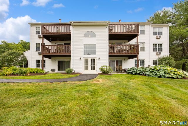 30 Rockledge Loop 30, Torrington, CT 06790