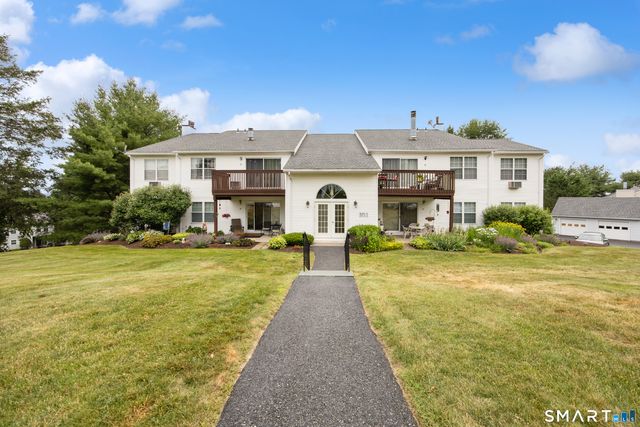 30 Rockledge Loop 30, Torrington, CT 06790
