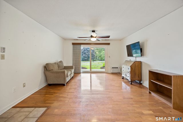 30 Rockledge Loop 30, Torrington, CT 06790