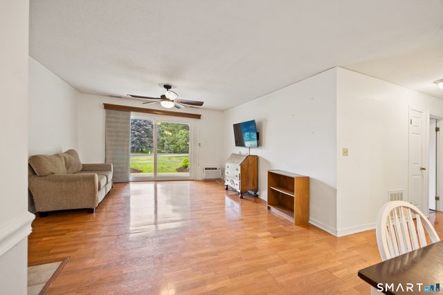 30 Rockledge Loop 30, Torrington, CT 06790