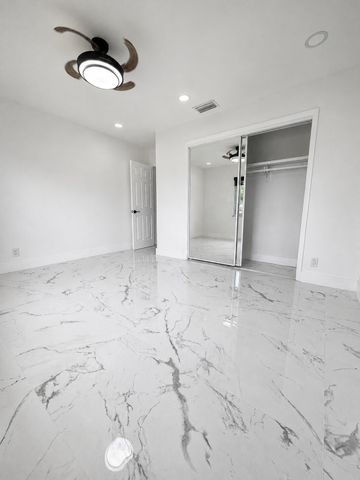 1009 Leisure Lane, Boynton Beach, FL 33426