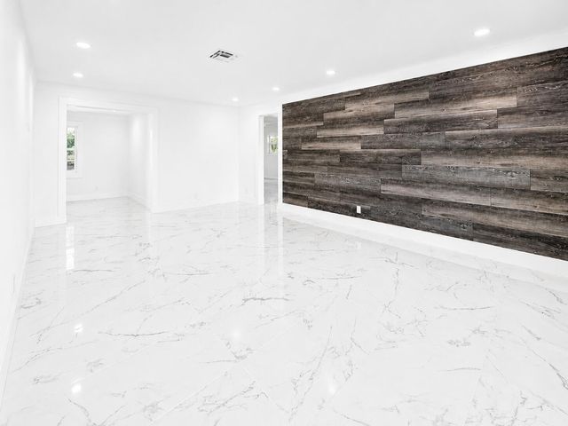 1009 Leisure Lane, Boynton Beach, FL 33426