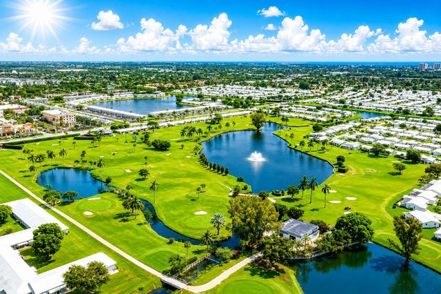 1009 Leisure Lane, Boynton Beach, FL 33426