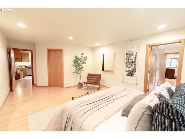 24300 Nw TIMBER Rd, Forest Grove, OR 97116