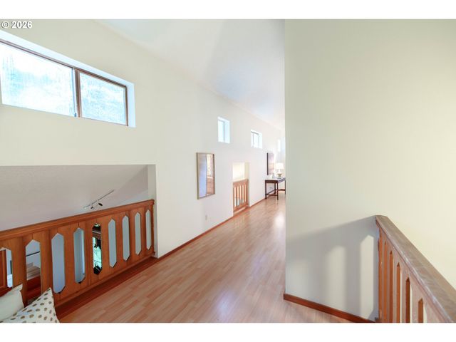 24300 Nw TIMBER Rd, Forest Grove, OR 97116