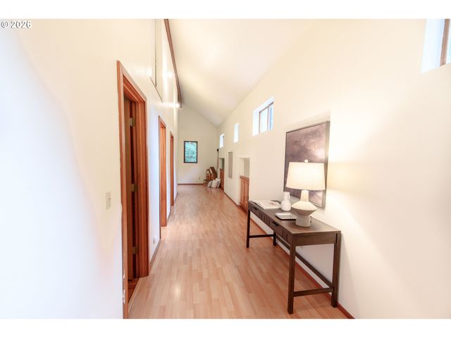 24300 Nw TIMBER Rd, Forest Grove, OR 97116