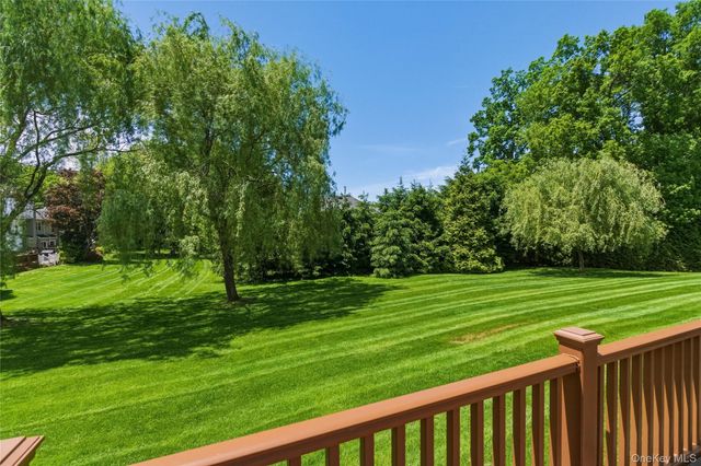44 Hidden Ridge Drive, Syosset, NY 11791
