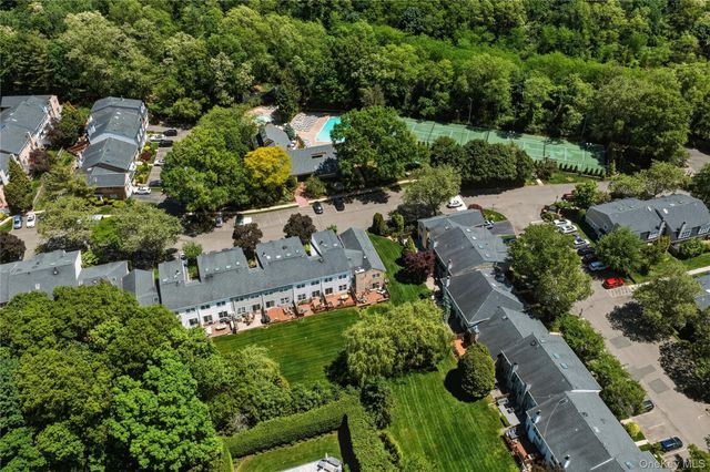 44 Hidden Ridge Drive, Syosset, NY 11791