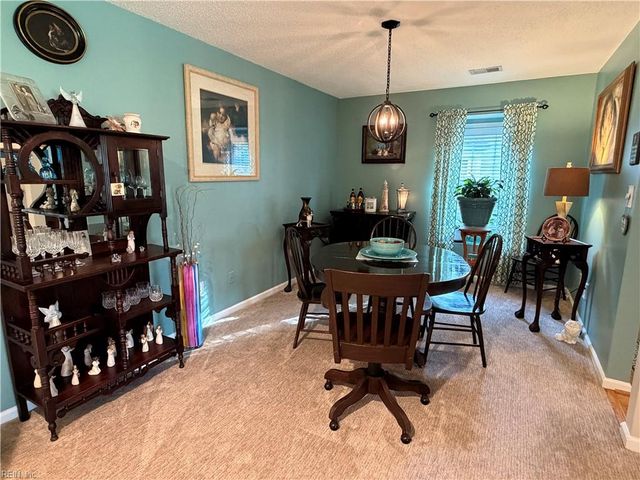 1304 Sand Bunker Arch Apt A, Chesapeake, VA 23320