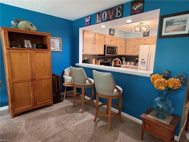 1304 Sand Bunker Arch Apt A, Chesapeake, VA 23320
