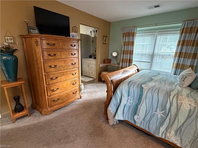 1304 Sand Bunker Arch Apt A, Chesapeake, VA 23320