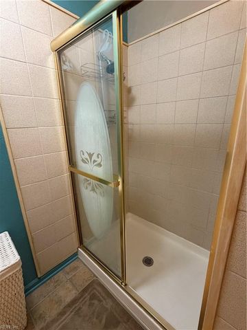 1304 Sand Bunker Arch Apt A, Chesapeake, VA 23320