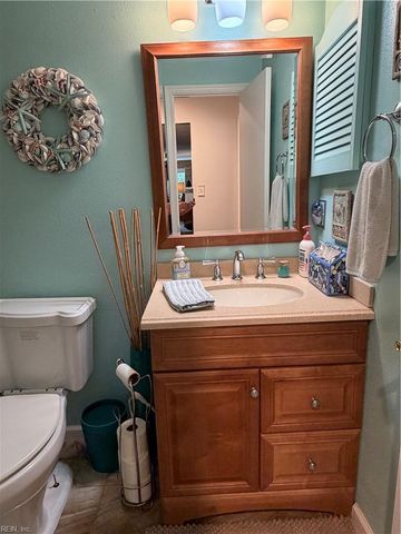 1304 Sand Bunker Arch Apt A, Chesapeake, VA 23320