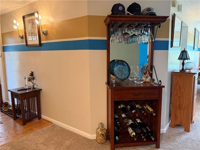 1304 Sand Bunker Arch Apt A, Chesapeake, VA 23320