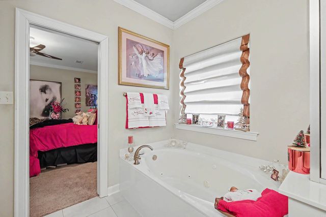 12 Kanis Creek Place, Little Rock, AR 72223