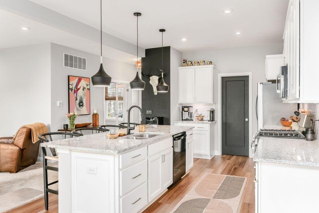 579 Courtright Drive E, Pickerington, OH 43147