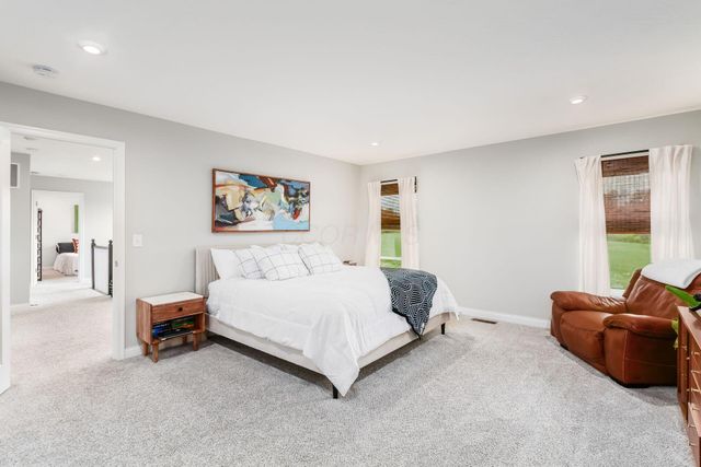 579 Courtright Drive E, Pickerington, OH 43147