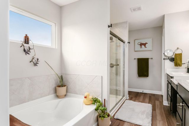 579 Courtright Drive E, Pickerington, OH 43147