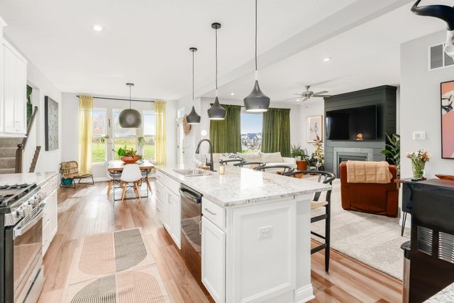 579 Courtright Drive E, Pickerington, OH 43147