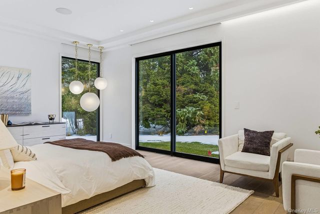 43 Old Orchard Lane, East Hampton, NY 11937