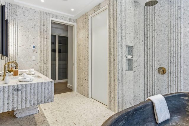 43 Old Orchard Lane, East Hampton, NY 11937