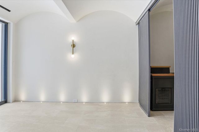 43 Old Orchard Lane, East Hampton, NY 11937