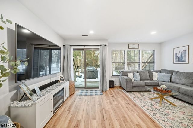 10 New Bedford Rd D, West Milford Twp., NJ 07480