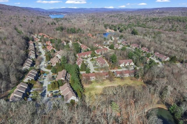 10 New Bedford Rd D, West Milford Twp., NJ 07480