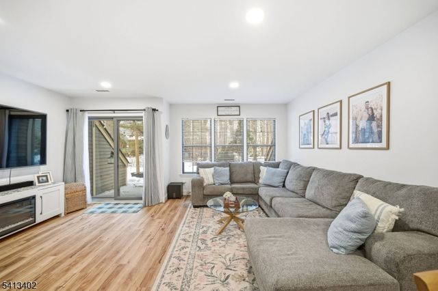 10 New Bedford Rd D, West Milford Twp., NJ 07480