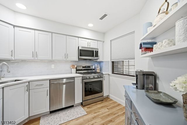 10 New Bedford Rd D, West Milford Twp., NJ 07480