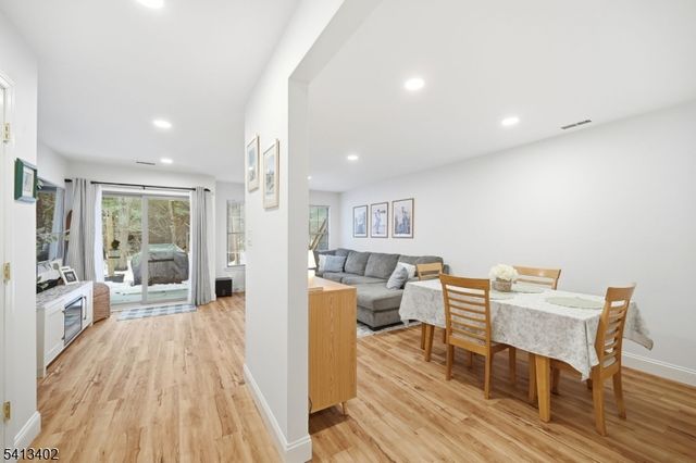 10 New Bedford Rd D, West Milford Twp., NJ 07480