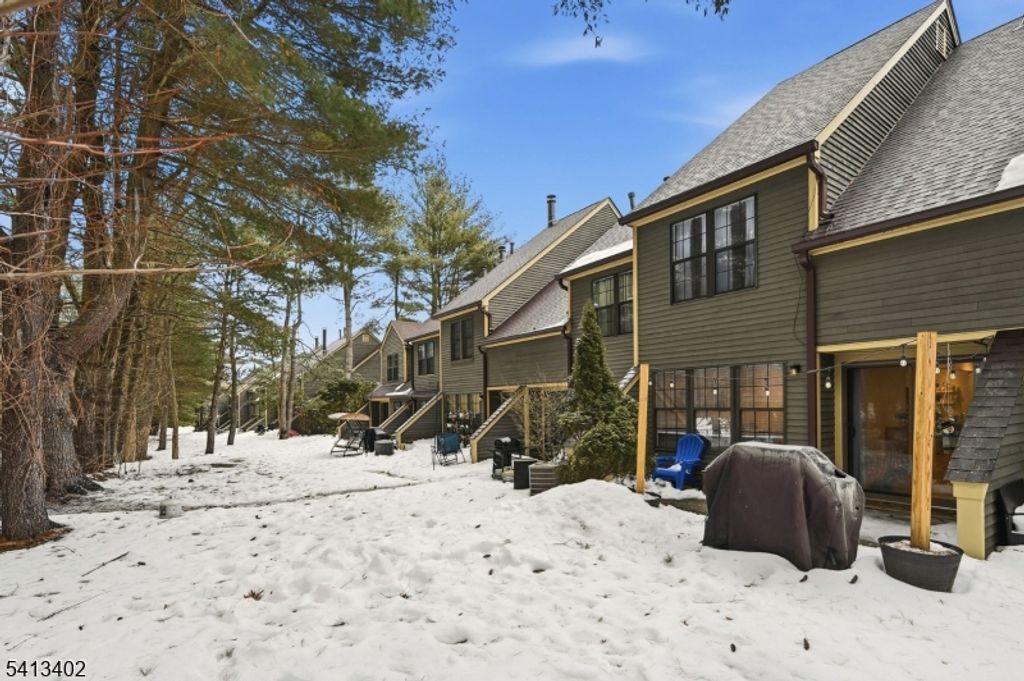 10 New Bedford Rd D, West Milford Twp., NJ 07480