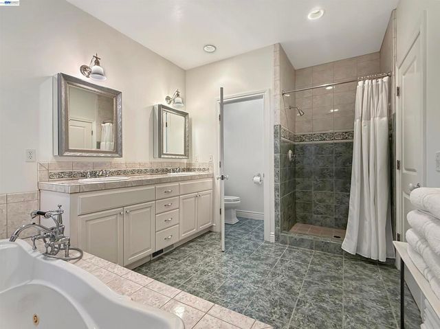 1209 Rimer Dr, Moraga, CA 94556