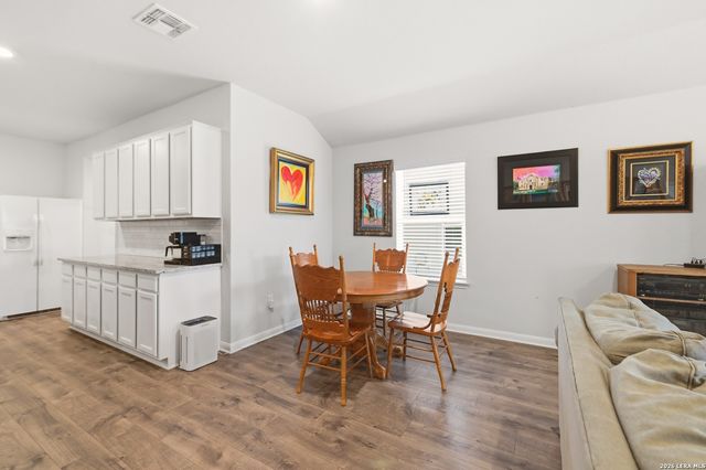 2124 FOXBRIAR CV, New Braunfels, TX 78130