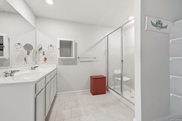 2124 FOXBRIAR CV, New Braunfels, TX 78130