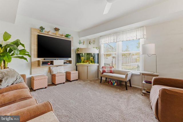 20 APPLETREE LN, Sewell, NJ 08080