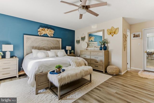 20 APPLETREE LN, Sewell, NJ 08080