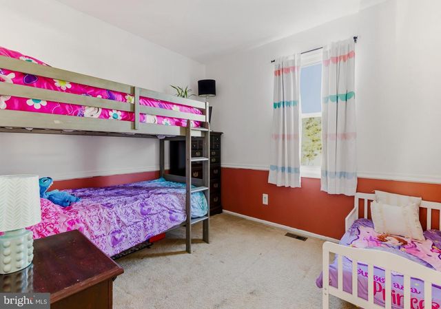 20 APPLETREE LN, Sewell, NJ 08080