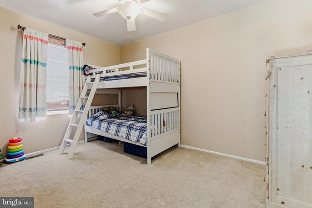 20 APPLETREE LN, Sewell, NJ 08080