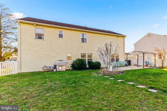 20 APPLETREE LN, Sewell, NJ 08080