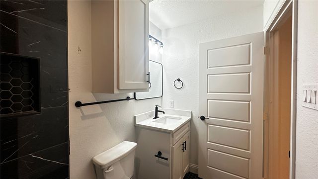 411 N Waldrip Street, Grand Saline, TX 75140