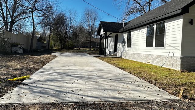 411 N Waldrip Street, Grand Saline, TX 75140