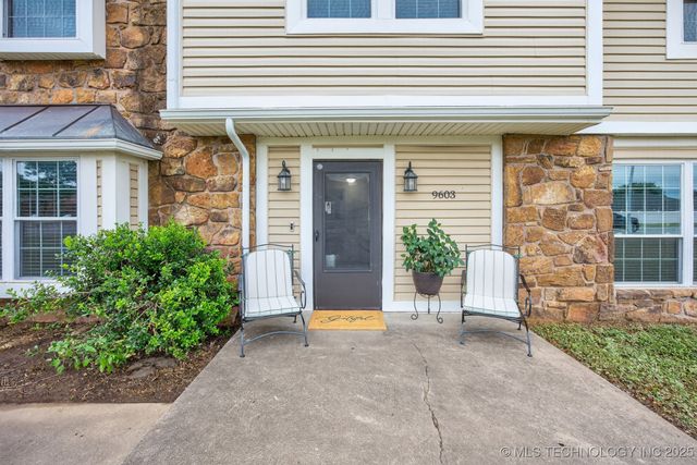 9603 N 111th East Avenue, Owasso, OK 74055