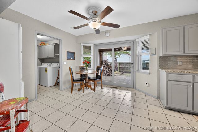 9603 N 111th East Avenue, Owasso, OK 74055