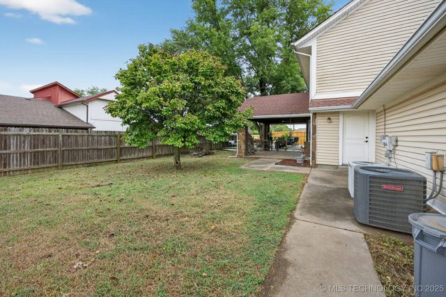 9603 N 111th East Avenue, Owasso, OK 74055