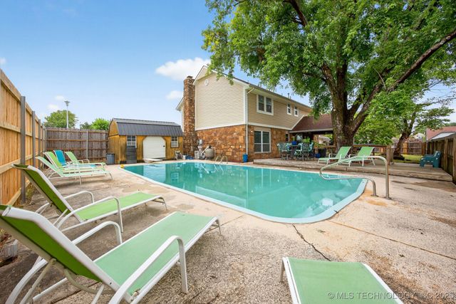 9603 N 111th East Avenue, Owasso, OK 74055