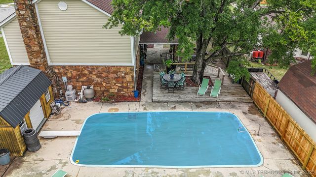 9603 N 111th East Avenue, Owasso, OK 74055
