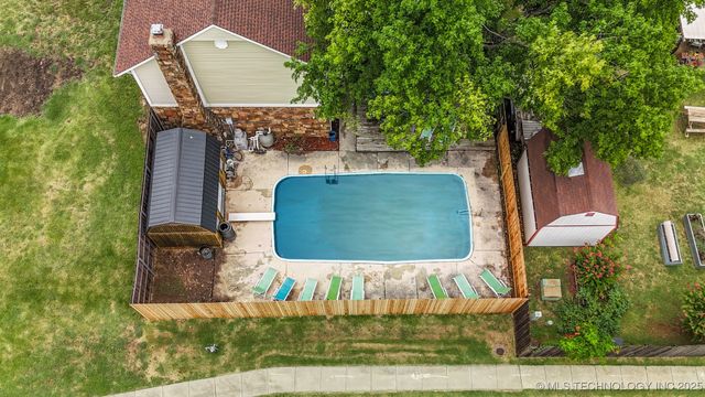 9603 N 111th East Avenue, Owasso, OK 74055