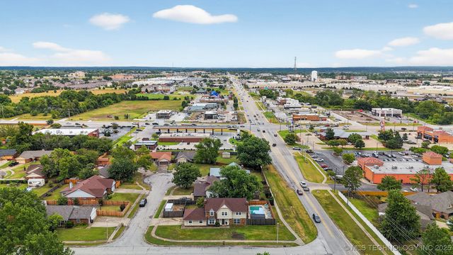 9603 N 111th East Avenue, Owasso, OK 74055